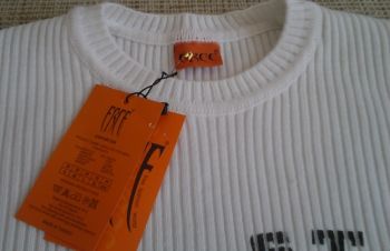 Одесса новый свитер белый, Турция, 50% шерсть. Отличное качество