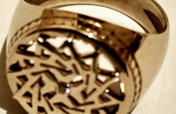 Родовой золотой перстень-звезду Эрцгаммы, вес 9 грамм с цирконом, Киев
