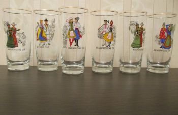 Немецкие раритетные стаканы (стекло) &mdash; пары в национальных костюмах республик СССР-6шт, Киев