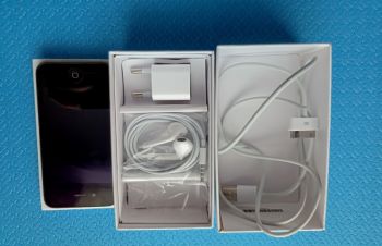 Iphone 4s 8 GB, Надворная