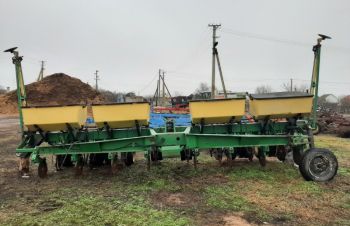 Сеялка пропашная 8-ми рядная John Deere 7000, Сумы