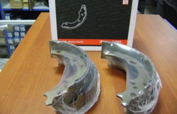 Колодки ручного тормоза к автобусу Богдан, грузовику ISUZU, Киев