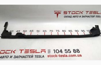 Уплотнитель двери задней левой передний Tesla model S, model S REST 1005422, Киев