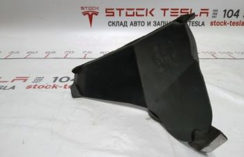 Перегородка водосборника крышки багажника левый Tesla model X 1060446-00-A, Киев