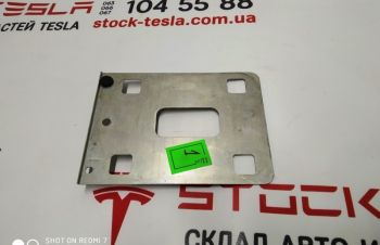 Пластина усилителя бампера переднего Tesla model S 1011692-00-A 1011692-00, Киев