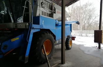 Комбайн Claas Mega 350 D2382, год 2005, наработка 7900, Днепр