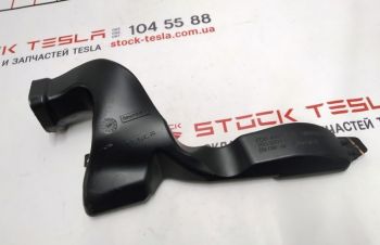 Воздуховод обдува ног водителя Tesla model 3 1099297-00-D 1099297-00-D M3, Киев