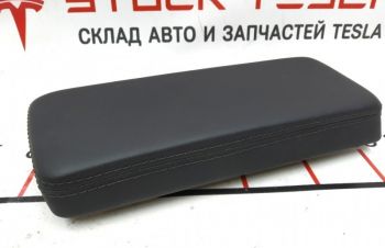 Подлокотник консоли PUR BLACK NEU 100i левый Tesla model S REST 1046444-21, Киев