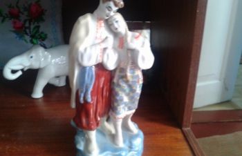 Продам фарфоровую статуетку &laquo;Майская ночь, Белая Церковь