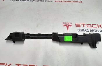 Кронштейн порога задней левой двери нижний Tesla model X 1056095-00-B 10518, Киев