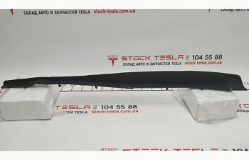 Задний молдинг (плавник) защиты двигателя левый длинный Tesla model S 60081, Киев