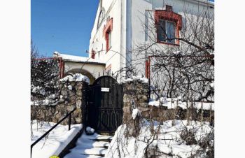 Продам дом с ремонтом возле речки в Малой Сквирке, Белая Церковь
