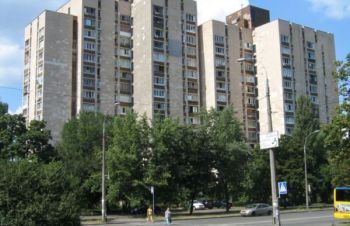 1 ком квартиру возле метро Левобережная в хорошем состоянии сдам, Киев
