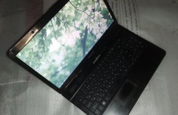 Ноутбук Acer eMachines E525, Киев