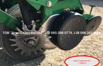 Сеялка пропашная пневматическая John Deere 1750 8 рядная, Одесса