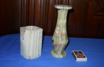 Две вазы для цветов из натурального оникса, Болград