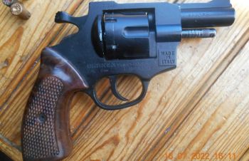 Револьвер UMAREX Mod. CHAMPION 9 mm (.38 Knal1) с 27-я шт. шумовыми патронами, Белая Церковь