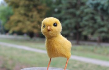 Цыпленок темнее валяная игрушка ручной работы из шерсти интерьерная птица курча іграшка, Одесса