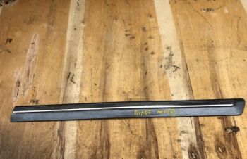 Молдинг передней правой двери Honda Pilot 2008-2015 75302szaaa210m2, Киев