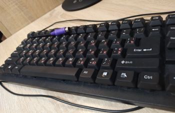 Новая клавиатура SVEN Standart 301 PS/2 (старый разъём). 120 грн, Винница