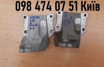 Кронштейн двигателя левый VR30DDTT Infiniti Q50 Q60 3.0 2WD Twin Turbo 2015- 11233-4hk0a, Киев