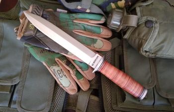 B&ouml;ker Magnum Classic Dagger, Киев