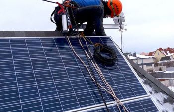 Польская фирма примет на работу рабочих для монтажа солнечных панелей, Киев