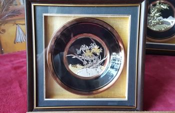Картина сувенир, металлографика на керамике под стеклом, букет с бабочкой, 002, Кривой Рог