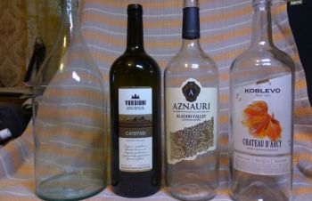Бутылки стеклянные прозрачные и тёмные (1, 5 л, 3, 0 л) для вина, Запорожье