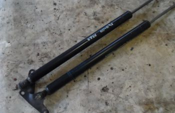 Опора газовая задней двери a6389800464 мерседес вито, Mercedes-benz Vito 638, Винница