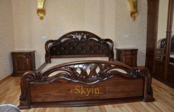 Дубове різьблене ліжко Віка з фігурним узголів'ям, Киев